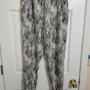 Express Snakeskin Jogger Pants – Neutral Print, Stretch Waist, Street Chic